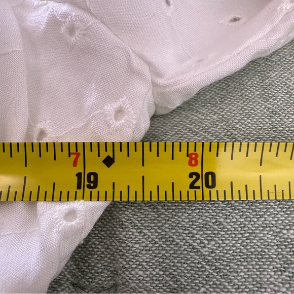 Torrid Women’s Long Sleeve White Eyelet Mini Dress Size 00 (10) - Picture 5 of 6